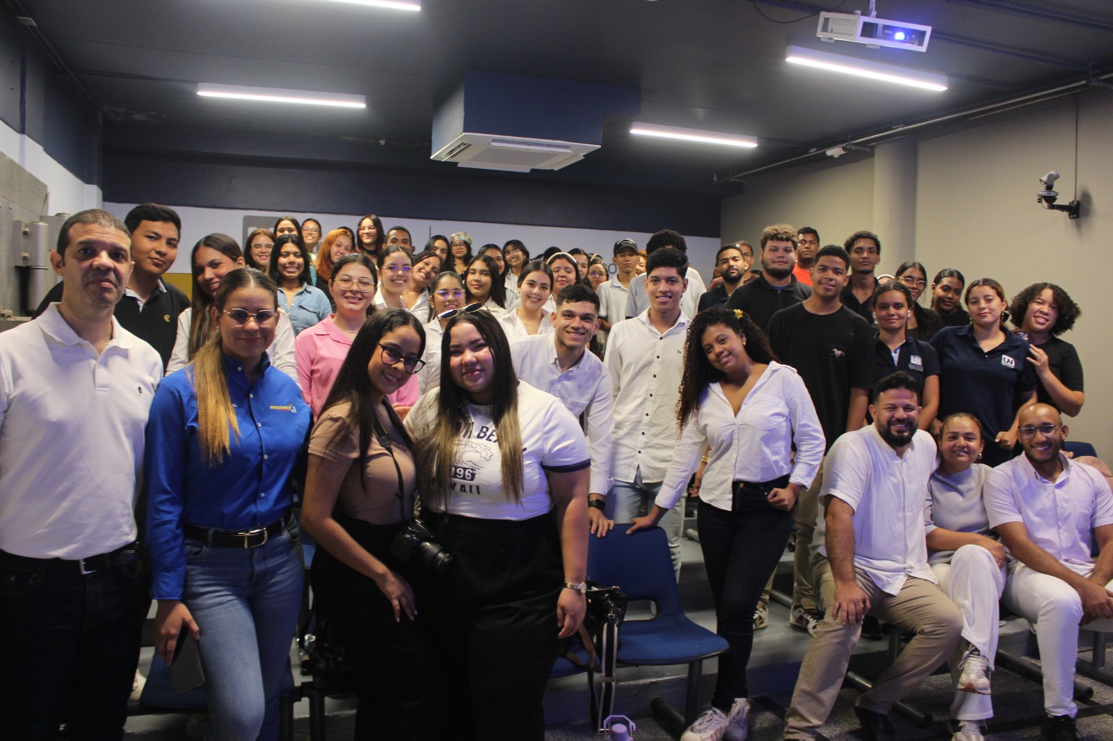 Ruta académica fortalece lazos interinstitucionales: Uninúñez recibe a estudiantes de la Universidad Libre