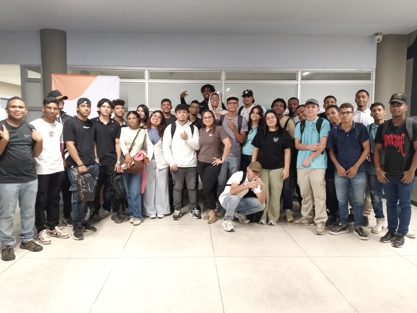 Ingeniería de Sistemas vive experiencia internacional con el Ethical Hacking English Rally y Static & Dynamic Routing English Rally